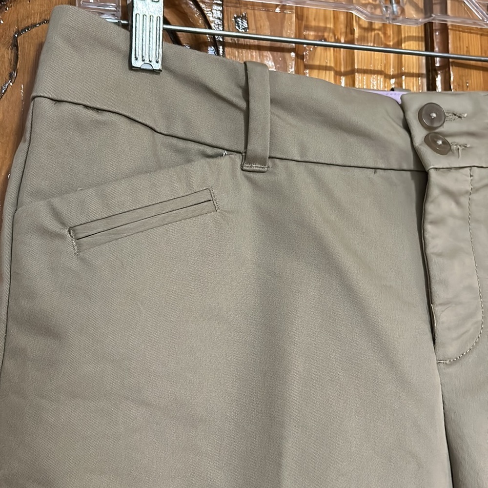 Dockers Women’s Midrise Flat Front Bermuda Shorts - Picture 2 of 6